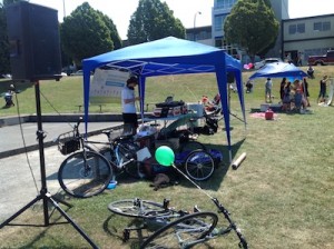 DJ Dek wreka in the booth